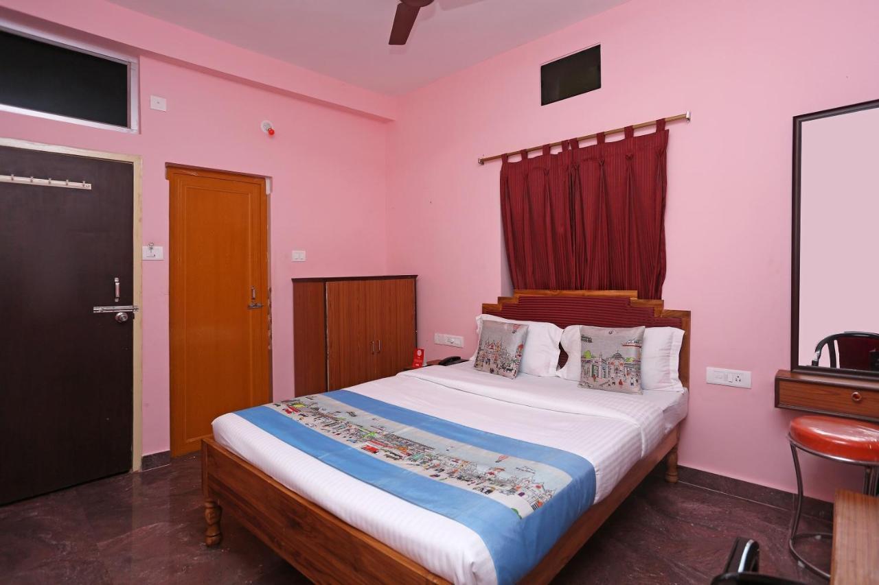 Oyo Hotel Balaram Palace Puri Εξωτερικό φωτογραφία